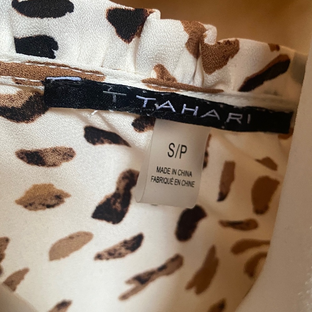 Tahari Animal Print Blouse in Cream and Brown - Picture 2 of 4